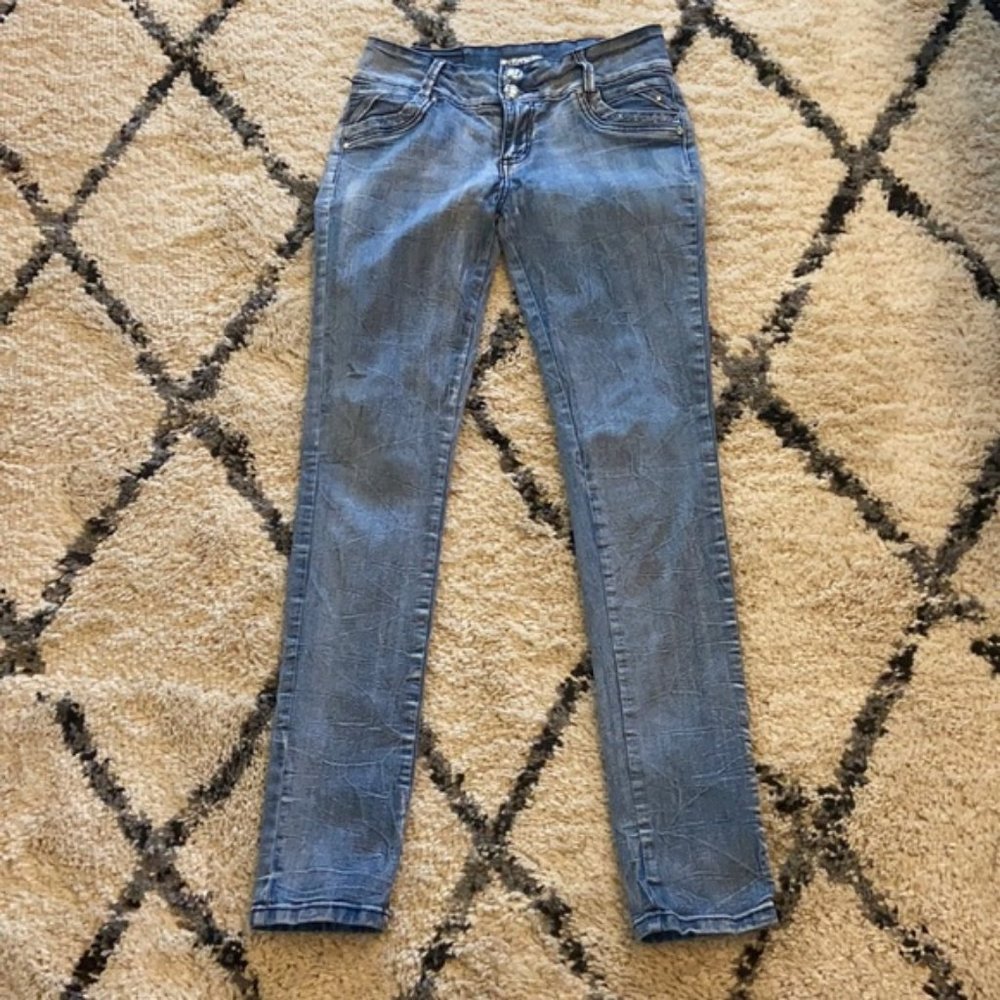 🧳 Sky Bottoms size 9